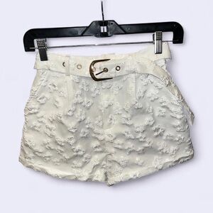 NEVER WORN White Textured Women Shorts